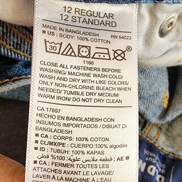 Old Navy Light Wash Boot-Cut Jeans Size 12 - Picture 11 of 16